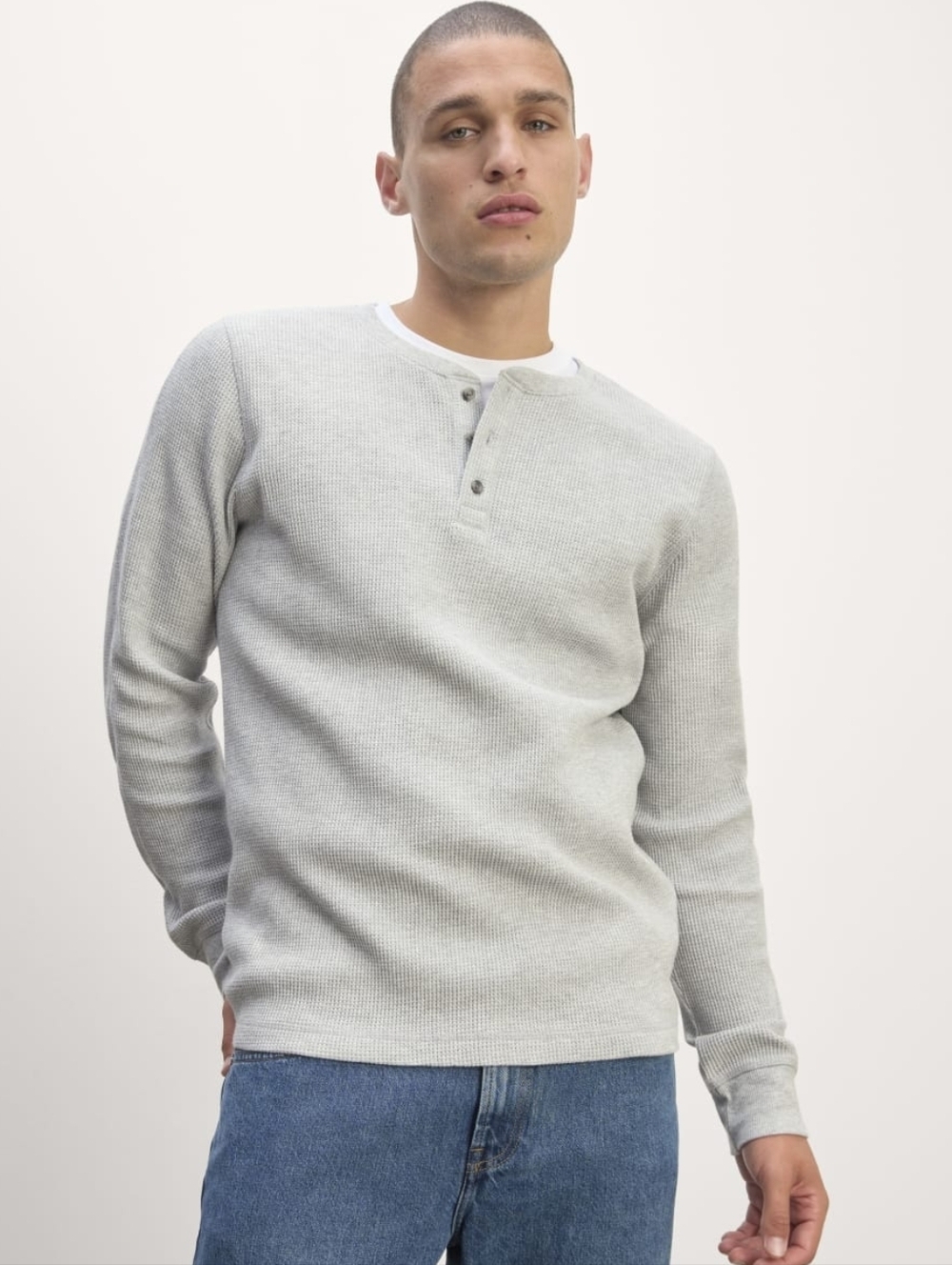 Everlane Men's Light Gray Henley Waffle Knit